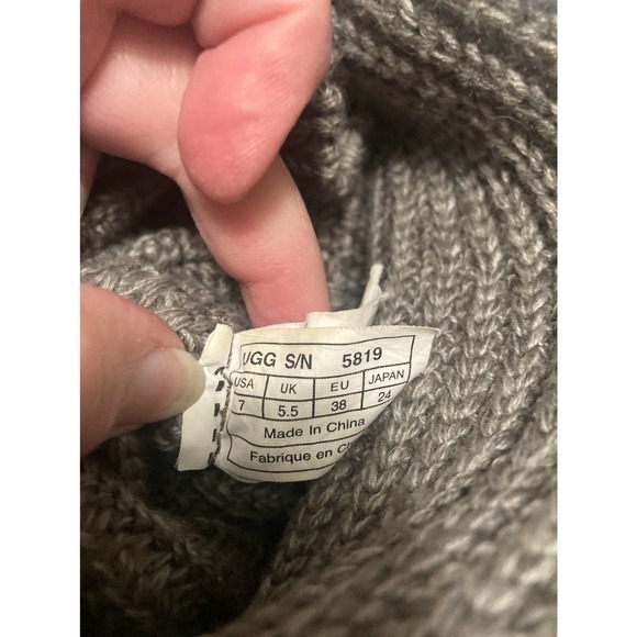 UGG Cardy Sweater Boots 7 Gray knit buttons 5819 - Picture 4 of 7